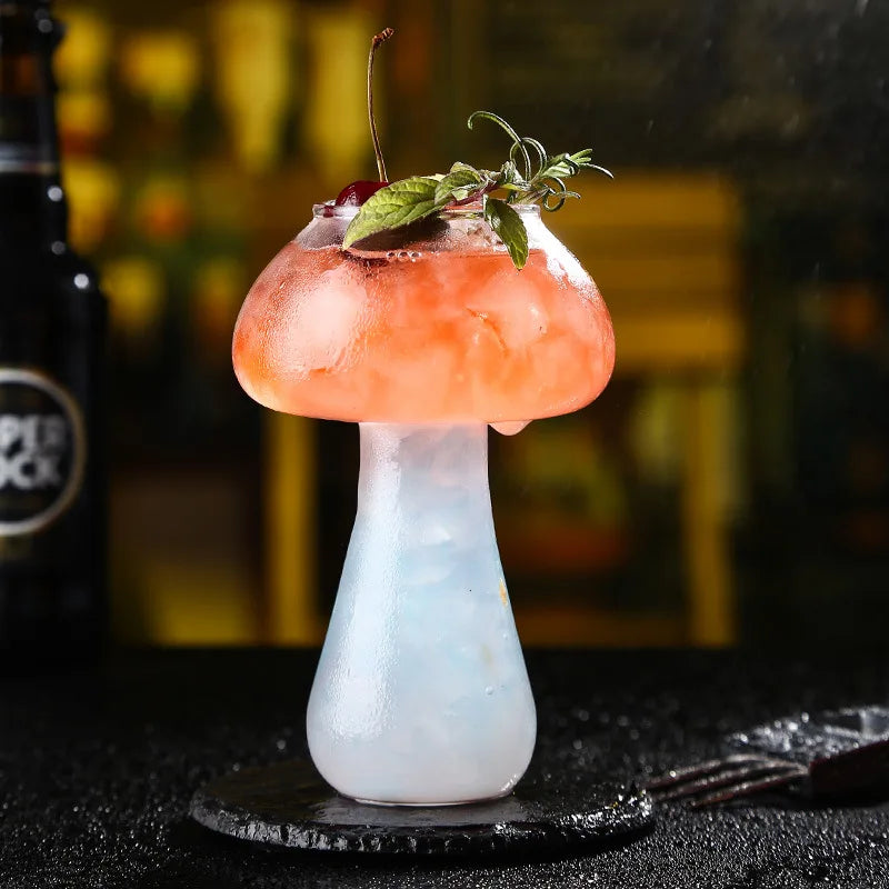 Mushroom Cocktail Glass with Straw - Clear Creative Drinkware for Cocktails, Beer & Iced Coffee