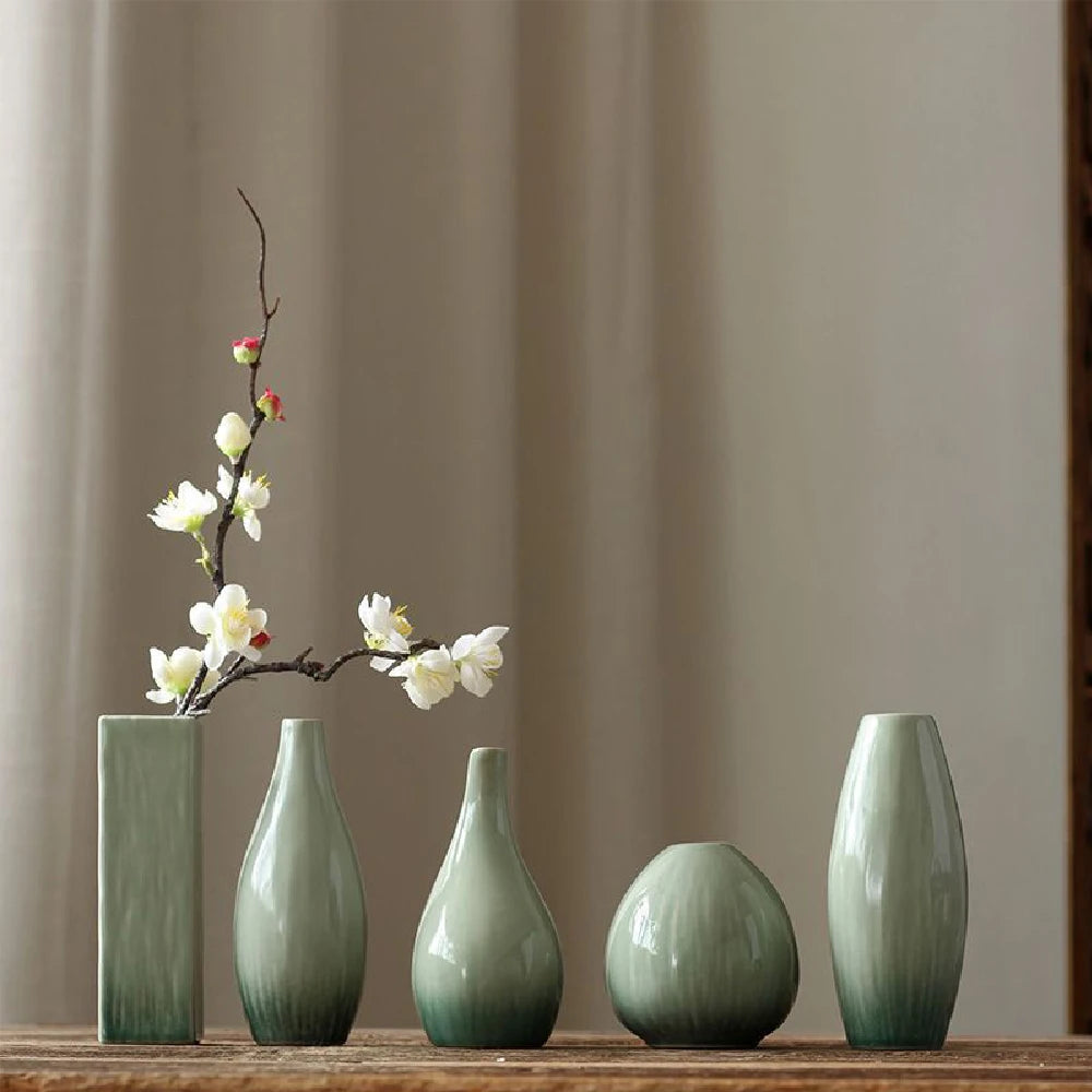 Simple Ceramic Porcelain Vase for Hydroponic Plants — Minimalist Small Vase for Living Room & Dining Table Decor