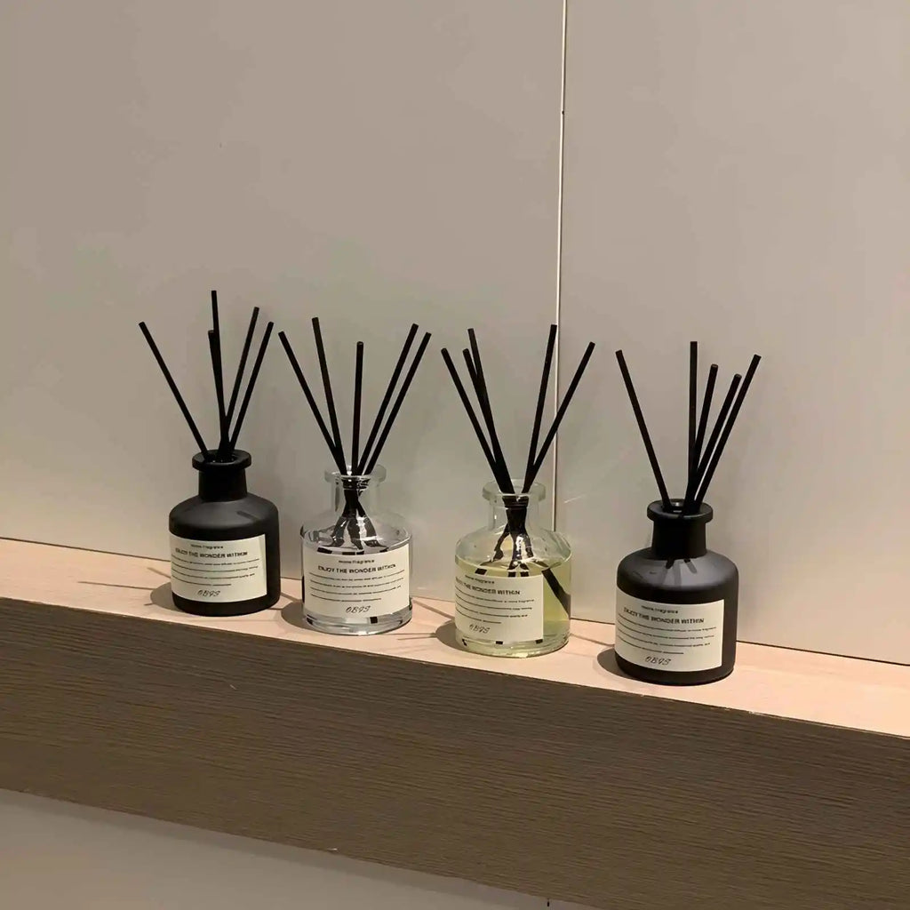 50 mL (1.69 fl oz) Flameless Freesia & Jasmine Fragrance Oil with Rattan Diffuser Sticks - Home Air Freshener