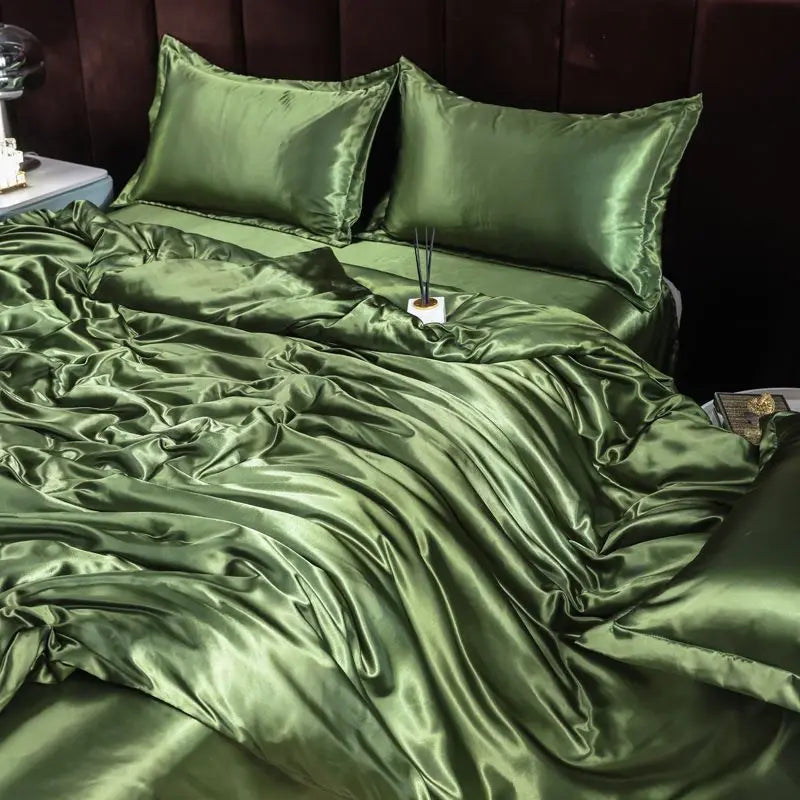 Ice Silk Satin 4-Piece Duvet Cover Set – Silky Solid Color Bedding (Duvet Cover + 2 Pillowcases + Sheet), Fits 1.5–2.2 m (5–7 ft) Beds