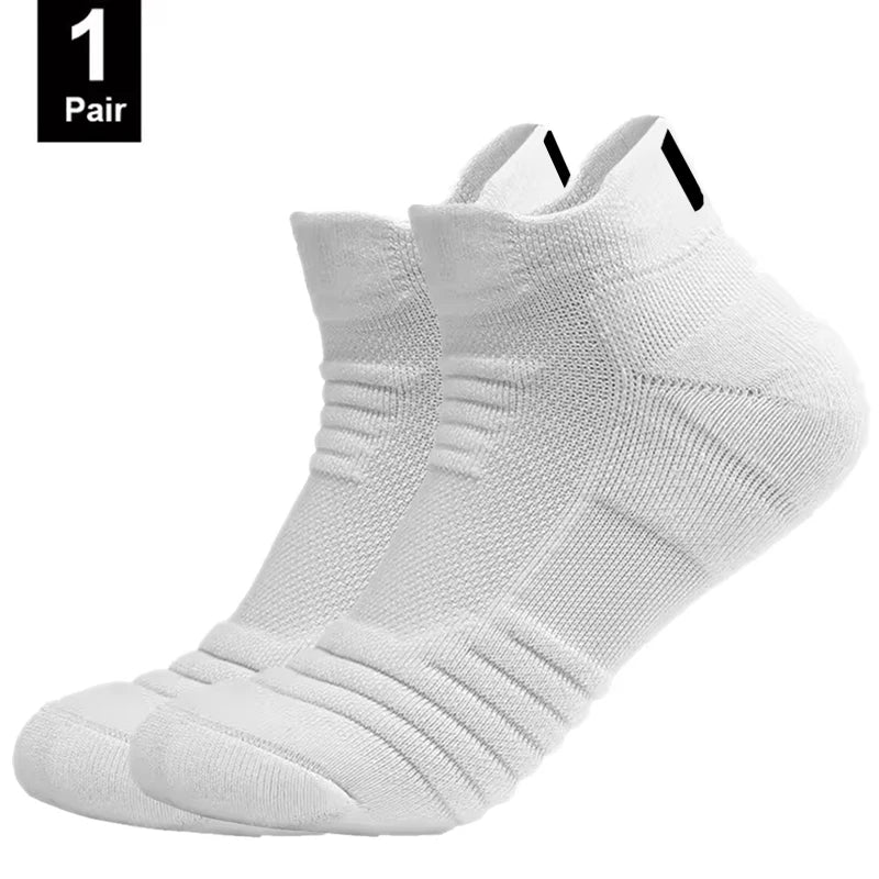 Anti-Slip Football & Basketball Socks for Men – Breathable Deodorizing Sport Socks, Ankle/Low Tube, 1 or 3 Pairs, EU 39-45