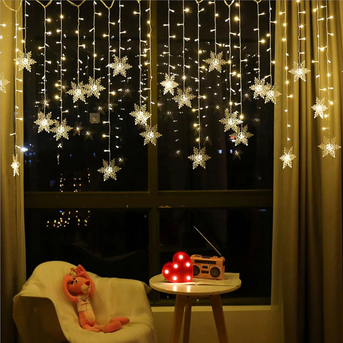 3m (9.8 ft) Snowflake LED Curtain String Lights – USB & Battery Powered Fairy Lights for Christmas, Wedding, Party, Window & Outdoor Decoration