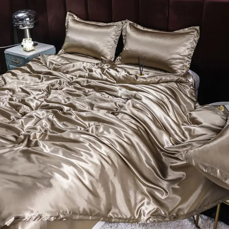Ice Silk Satin 4-Piece Duvet Cover Set – Silky Solid Color Bedding (Duvet Cover + 2 Pillowcases + Sheet), Fits 1.5–2.2 m (5–7 ft) Beds