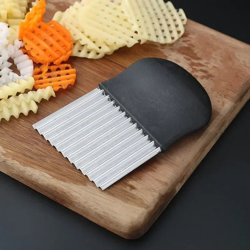 Stainless Steel Crinkle Potato Slicer Wavy Vegetable & Fruit Cutter French Fry Maker