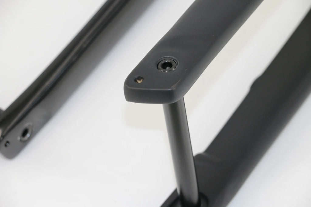700C UD T800 Full Carbon Road & Gravel Bike Fork — Disc Brake, Luggage Carrier Mount, 45mm Offset