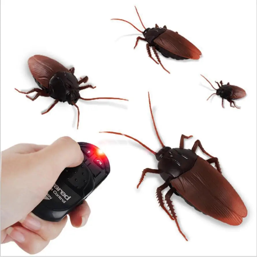 Realistic Remote Control Cockroach Prank Toy - RC Insect for Halloween, Parties & Gag Gifts