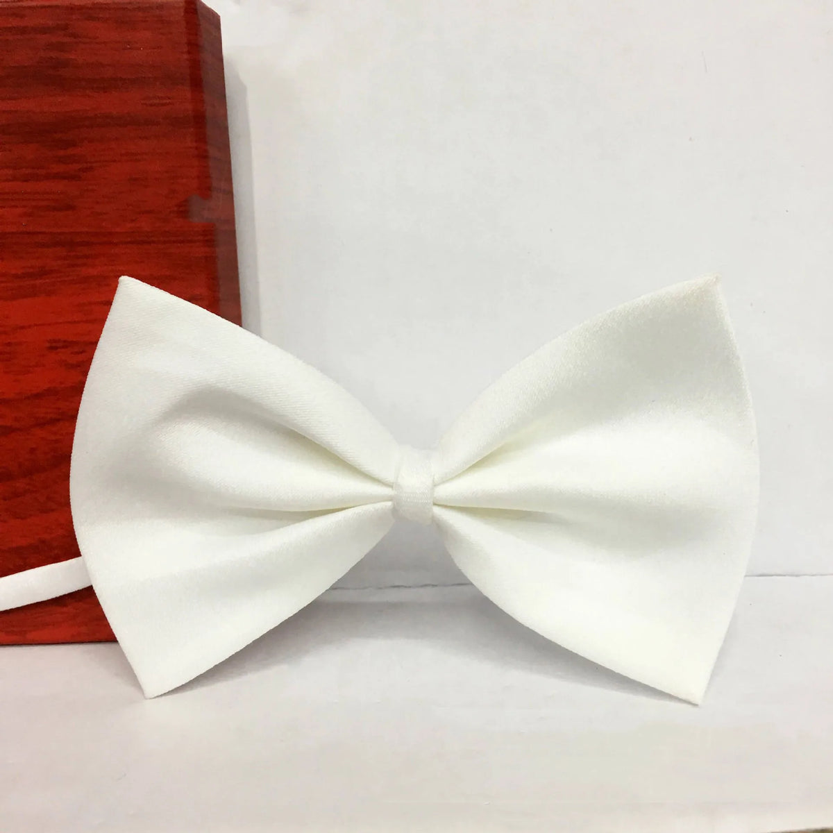 Adjustable Bow Tie Collar for Dogs & Cats - Pet Bowknot Necklace for Puppies