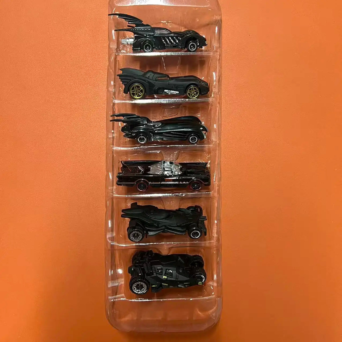 Diecast Alloy Bat Tank Toy Set – Metal Military Tank Collectible for Kids, Birthday Gift & Decoration