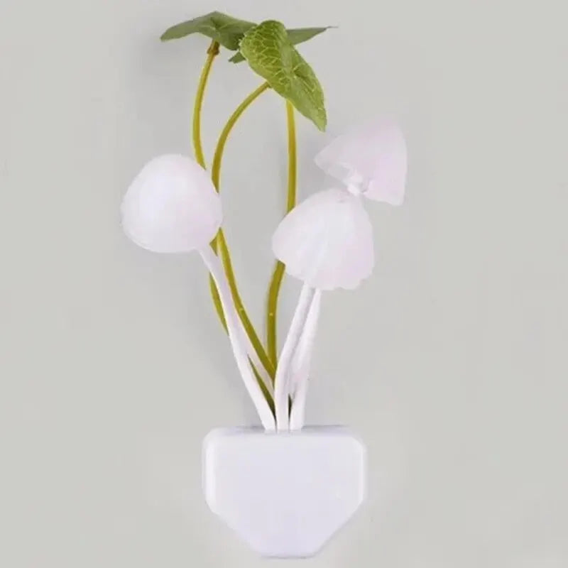Mushroom LED Night Light with Light Sensor – Color-Changing Plug-In Lamp (EU & US Plug)