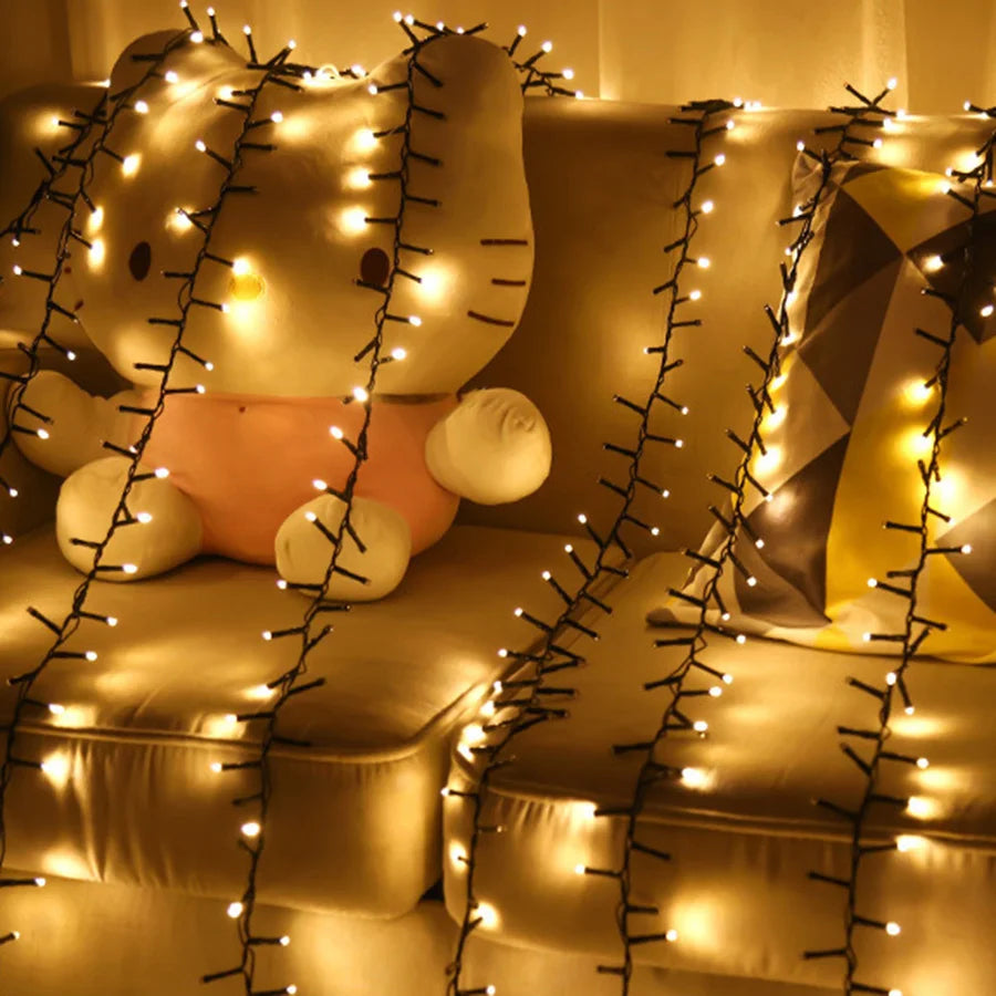 10m / 20m / 30m (33 / 66 / 98 ft) Warm White LED Christmas String Lights - 8 Modes Waterproof Outdoor Fairy Lights for Garden, Wedding & Party Decor