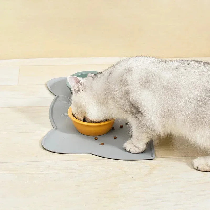 Silicone Pet Feeding Mat - Non-Slip Waterproof Anti-Spill Placemat for Dogs & Cats
