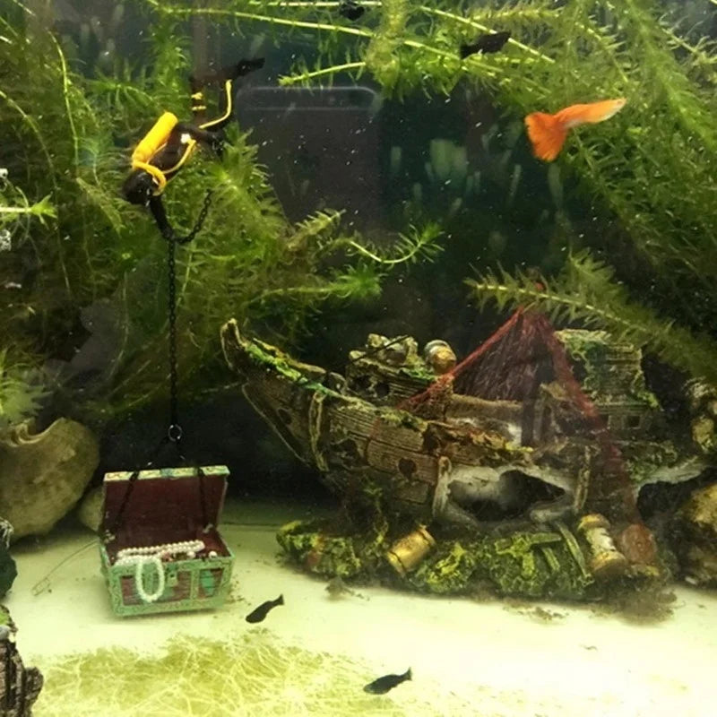 Pirate Ship Wreck Aquarium Decoration Resin Boat Ornament for Fish Tank — 5.1 x 2.0 x 4.3 in (13 x 5 x 11 cm)