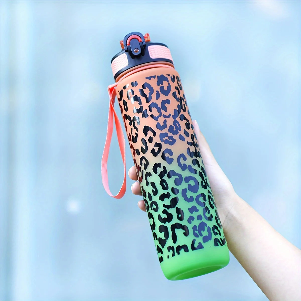 1000ml / 34oz Outdoor Sports Water Bottle with Leak-Proof Straw Lid – Durable Reusable PC Bottle for Running, Cycling & Climbing