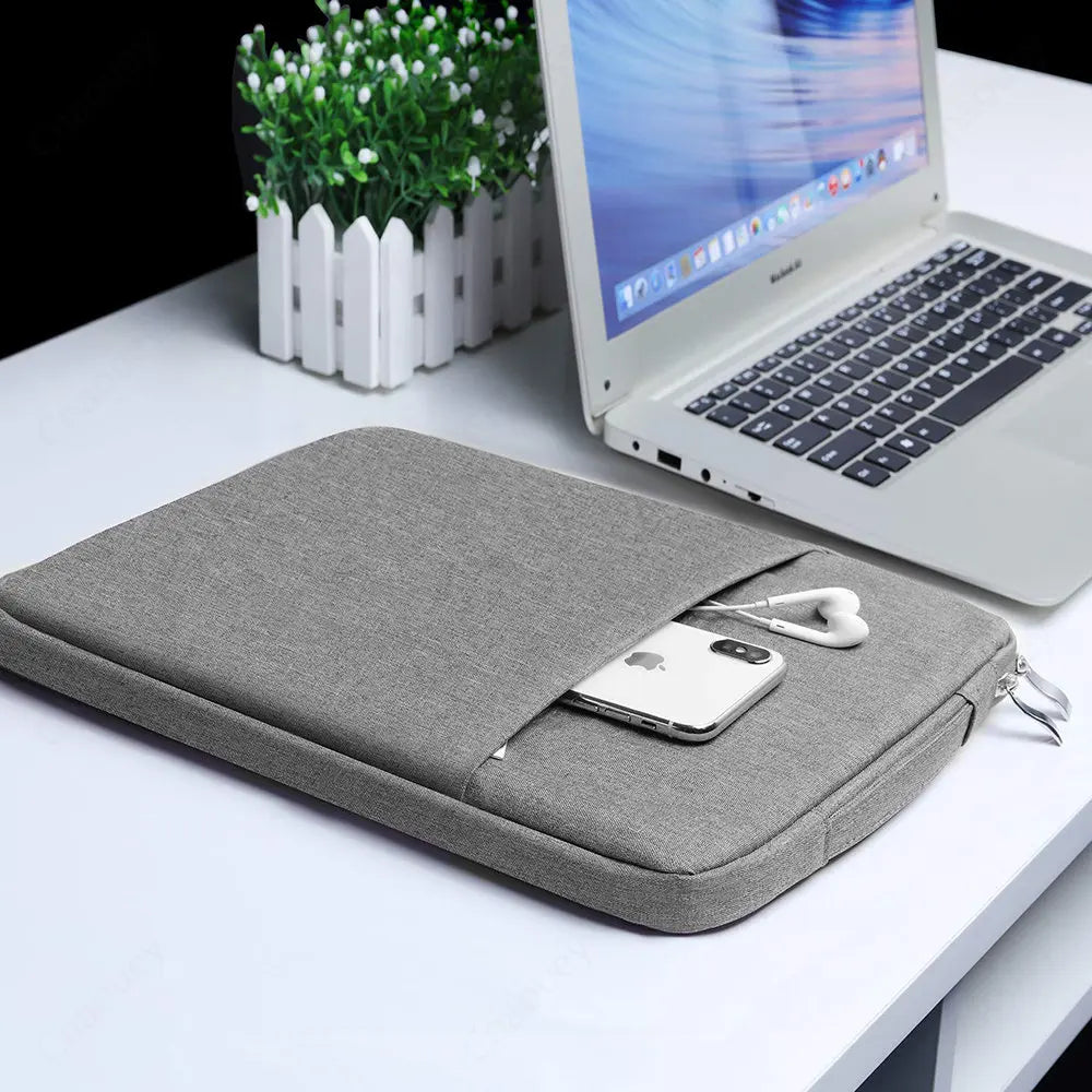 Waterproof Laptop Sleeve Handbag – Zippered Portable Notebook Case, Fits 11.6–16 in (29.5–40.6 cm)
