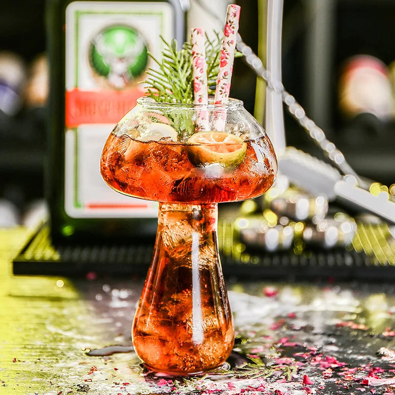 Mushroom Cocktail Glass with Straw - Clear Creative Drinkware for Cocktails, Beer & Iced Coffee
