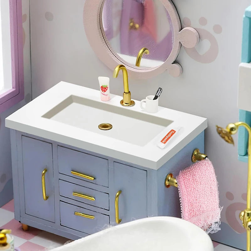 1:12 Scale Dollhouse Mini Bathroom Accessories – Hair Dryer, Mirror & Dressing Tools