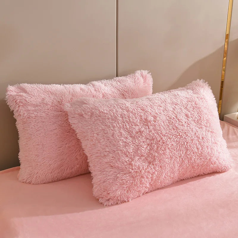 Solid Plush Fleece 5-Piece Winter Bedding Set - Queen (87 x 94 in / 220 x 240 cm) Thick Warm Duvet Cover with Heart Throw Pillow