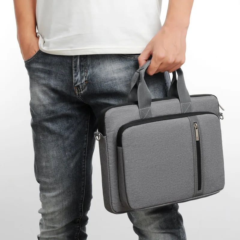 Laptop Sleeve Messenger Bag – Polyester Protective Case, Fits 13.3"/14"/15.6"/17.3" Laptops (33–45 cm)