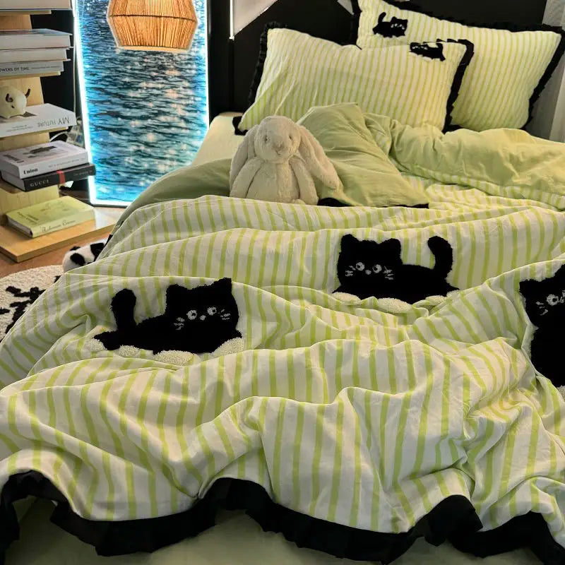 Korean Style Green Stripe Black Cat Embroidered Washed-Effect Polyester Duvet Cover Set 4-Piece Cute Cartoon Bed Linen