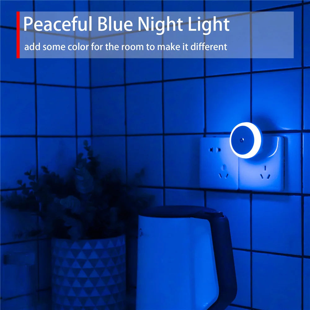 LED Plug-In Night Light with Dusk-to-Dawn Sensor Auto-Dim Wall Lamp for Bathroom Hallway Kitchen Bedroom