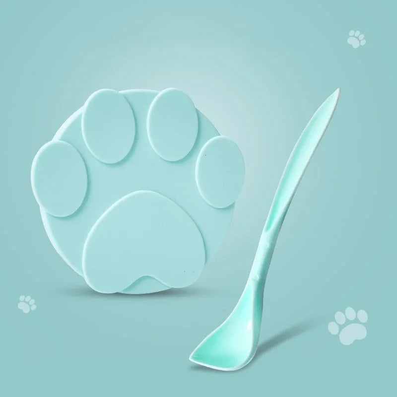 2-in-1 Silicone Can Lid & Spoon for Cats and Dogs - Airtight Pet Food Cover Fits Most Cans