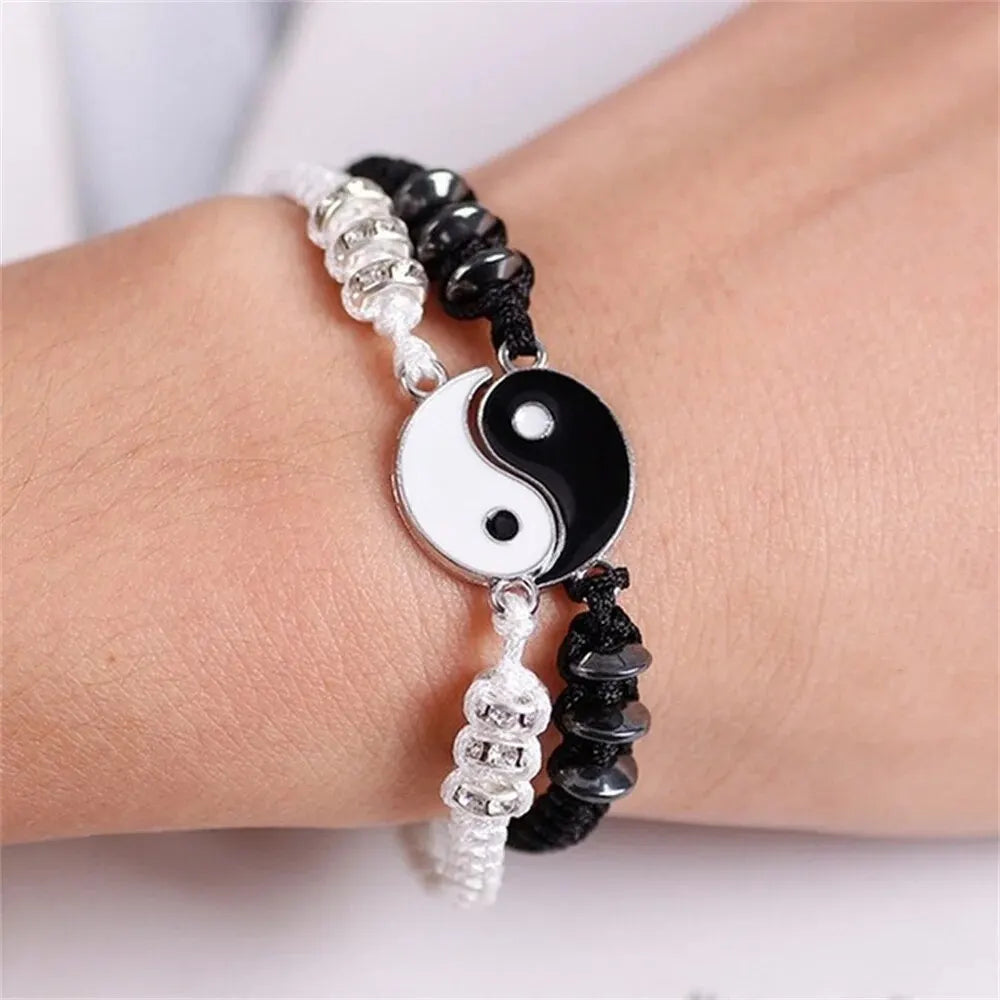 2-Piece Couples Tai Chi Bracelet Set Black & White Adjustable Rope Chain for Daily Wear