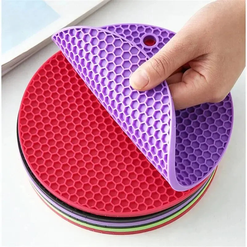 Round Silicone Heat-Resistant Coaster and Non-Slip Pot Holder Trivet Thick Insulating Table Mat