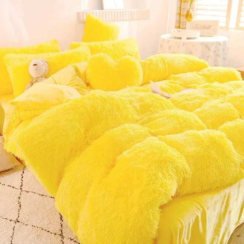 Solid Plush Fleece 5-Piece Winter Bedding Set - Queen (87 x 94 in / 220 x 240 cm) Thick Warm Duvet Cover with Heart Throw Pillow