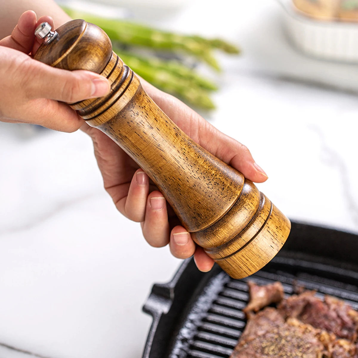Oak Wood Manual Pepper Grinder – 5-inch (12.7 cm), 8-inch (20.3 cm), 10-inch (25.4 cm) Salt & Pepper Mill, Manual Spice Grinder