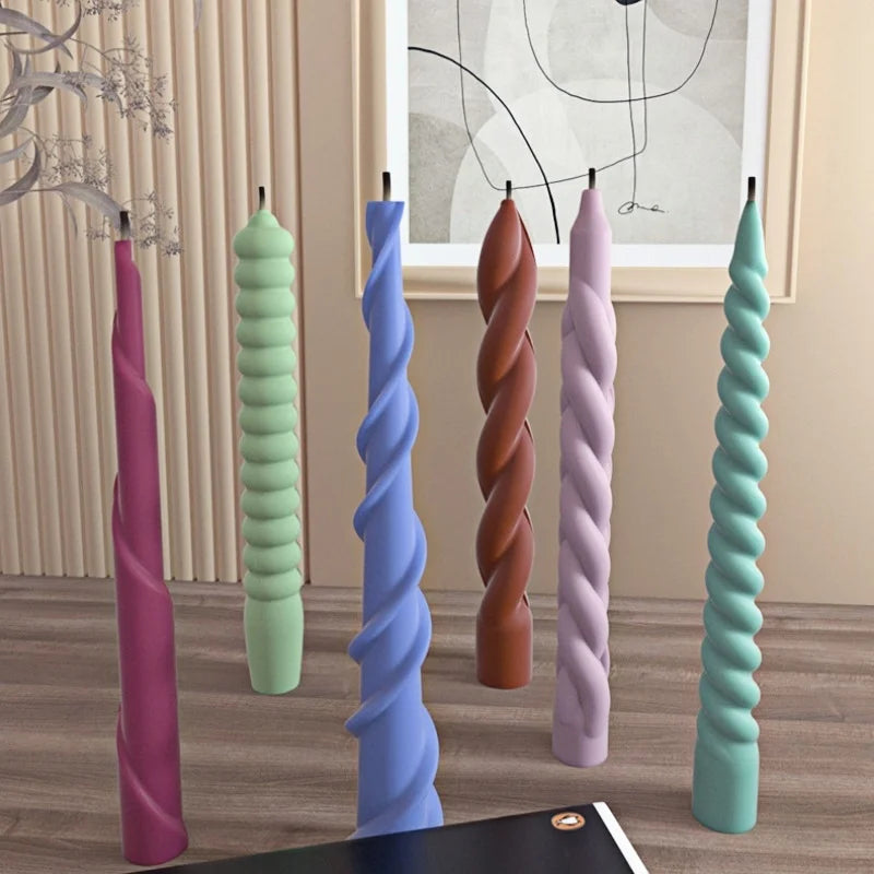 Geometric Spiral Silicone Candle Mold - Twisted Rod DIY Candle Maker (20.5 x 9.7 x 1.7 cm / 8.07 x 3.82 x 0.67 in)