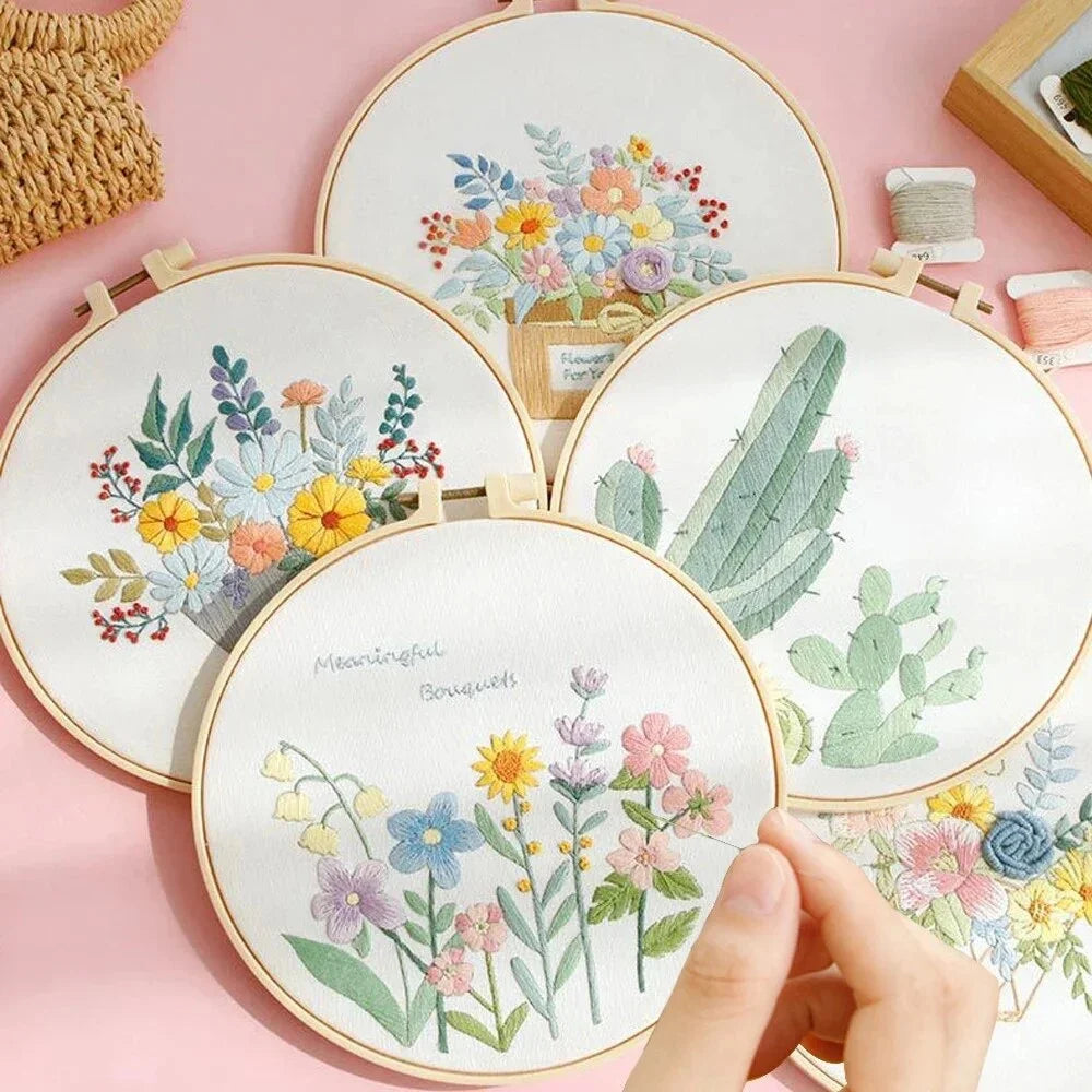 Floral Embroidery Starter Kit for Beginners 20 x 20 cm (7.87 x 7.87 in) DIY Sewing Craft Set with Hoop, Needles & Threads