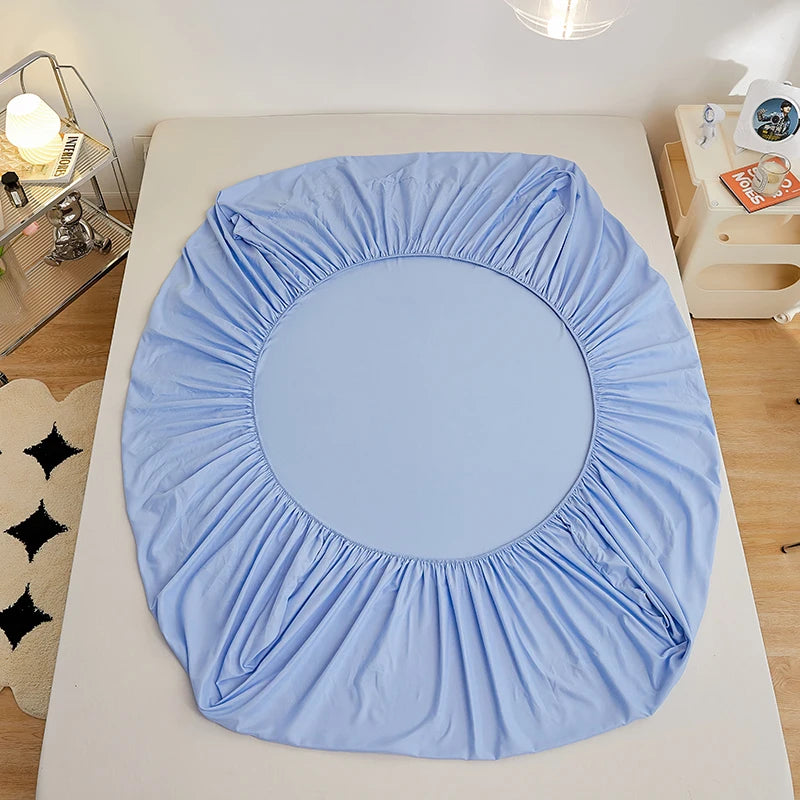 3-Piece Queen Size Polyester Bedding Set - Fitted Sheet, Pillowcases & Elastic Mattress Cover