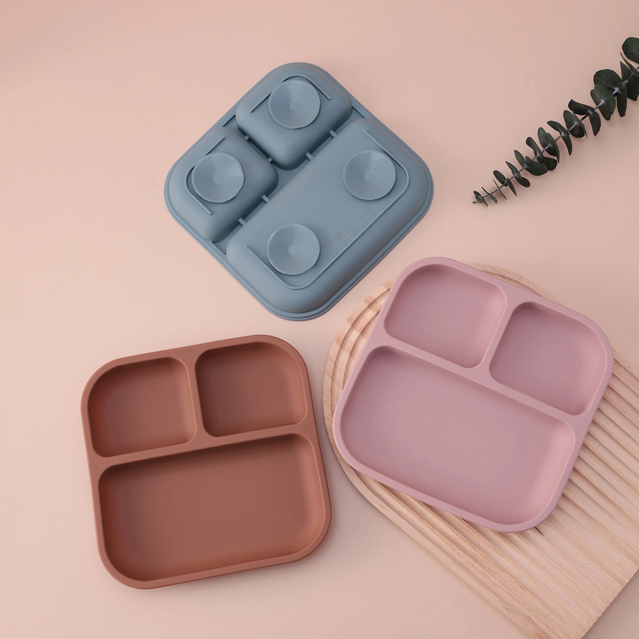 BPA-Free Silicone Suction Divided Baby Plate, Leakproof Toddler Meal Tray, Easy-Clean Kids Dinnerware