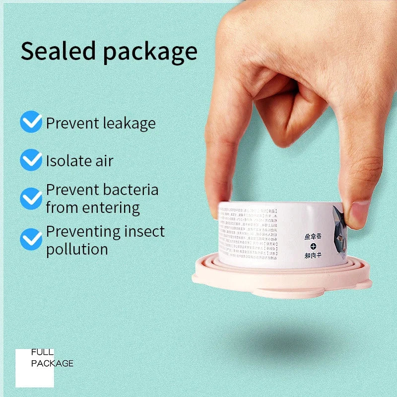 2-in-1 Silicone Can Lid & Spoon for Cats and Dogs - Airtight Pet Food Cover Fits Most Cans