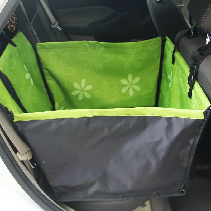 Dog & Cat Car Seat Cover Hammock — Waterproof Rear Seat Protector 60 x 35 x 53 cm (23.6 x 13.8 x 20.9 in)