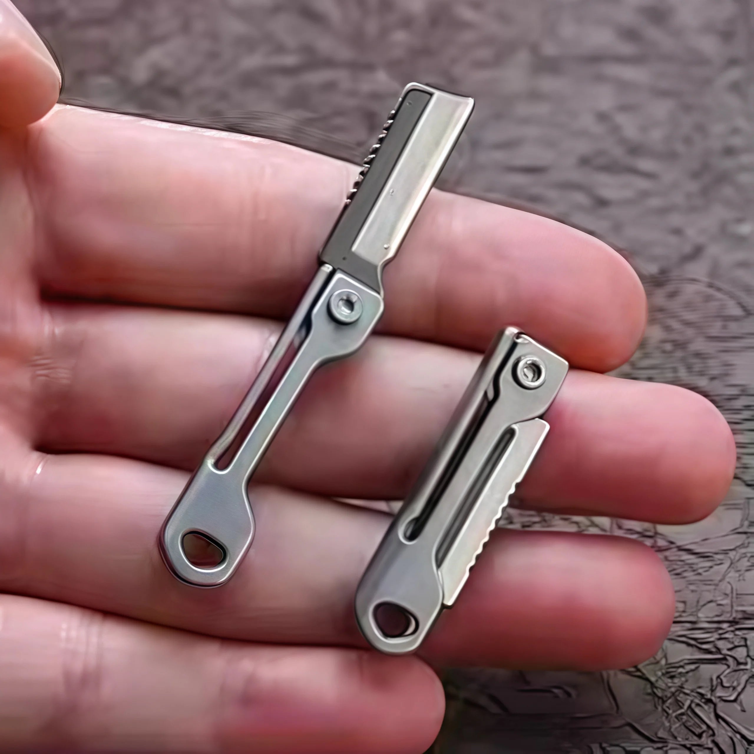 Mini Stainless Steel Folding Knife Keychain – Multi-Function Pocket EDC Tool for Camping & Outdoor