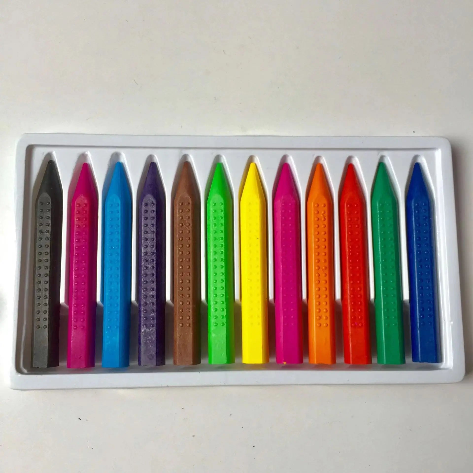 12-Color Washable Non-Toxic Wax Crayons — Jumbo Drop-Shaped Easy-Grip Crayon Sticks for Kids Art Supplies