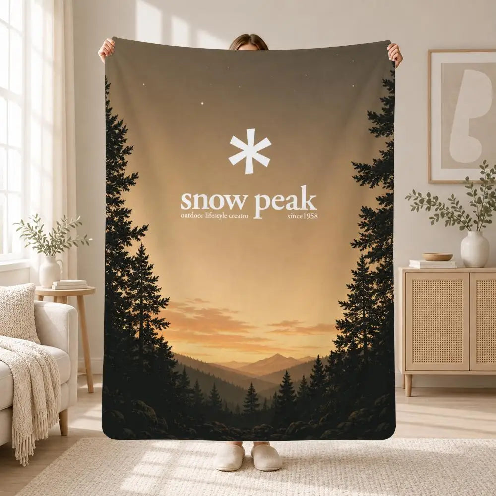 Soft Plush Flannel Throw Blanket - Lightweight Warm Sofa & Bed Throw for Travel and Home Decor (29.5–78.7 in | 75–200 cm)