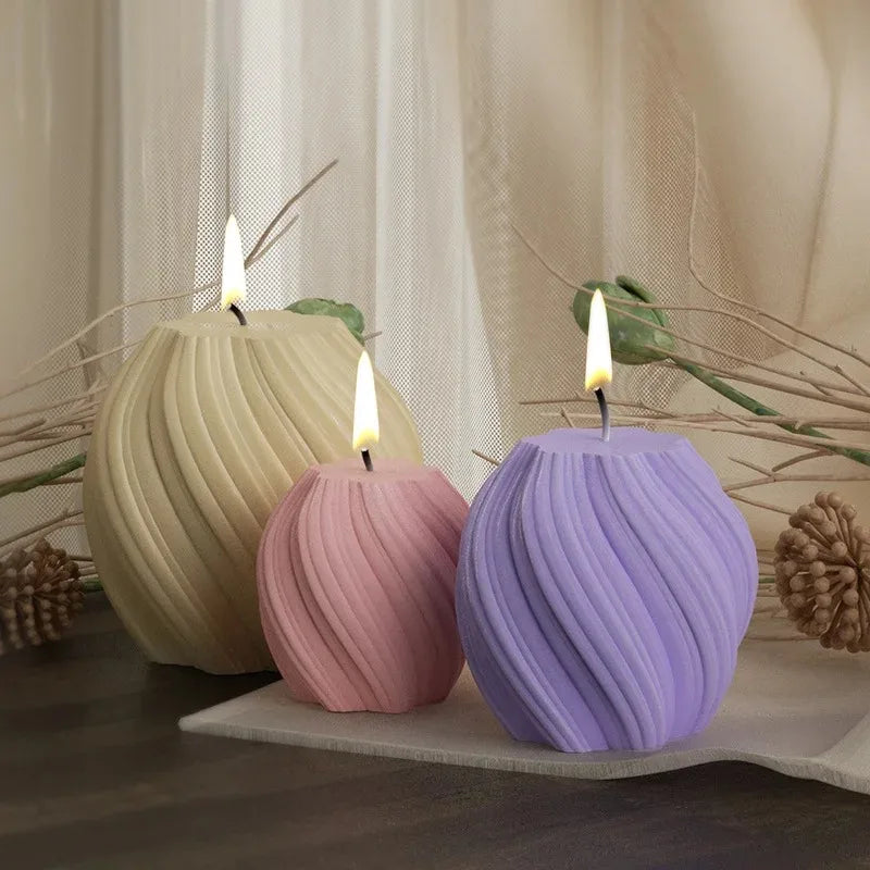 3D Geometric Wave Silicone Candle Mold - Rotating Pillar DIY Soap & Resin Craft, 8.7 x 8.5 x 8.5 cm (3.4 x 3.3 x 3.3 in)