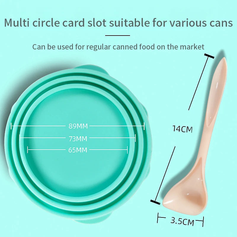 Portable Silicone 2-in-1 Pet Can Lid with Spoon – Food Sealer & Fresh-Keeping Cover for Cats & Dogs (Fits Most Cans)