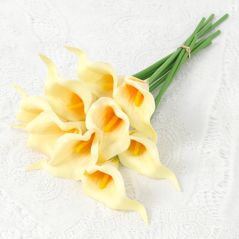 5-Pack PU Calla Lily Artificial Flowers Bouquet – 15.7 in (40 cm) Faux Calla Lilies for Wedding & Home Decor Vase Arrangement