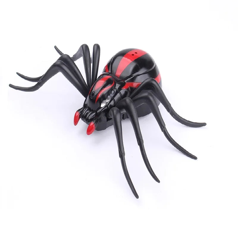 Realistic Remote Control Cockroach Prank Toy - RC Insect for Halloween, Parties & Gag Gifts