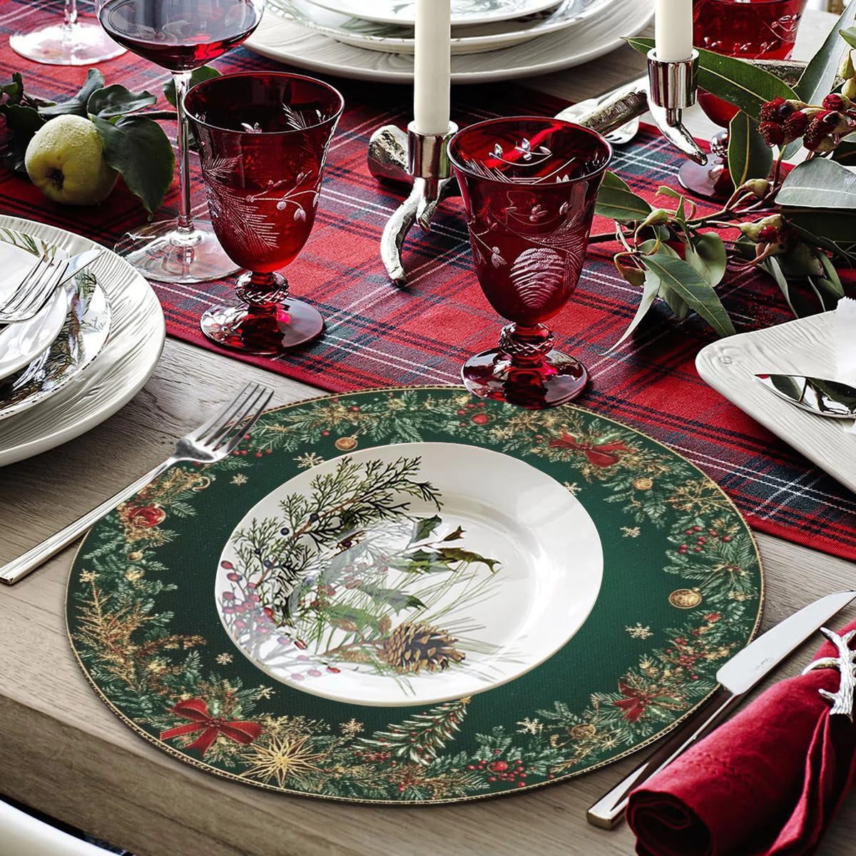 4-Pack Christmas Pinecone Red Berry Placemats 15 x 15 in (38 x 38 cm) Holiday Table Decor