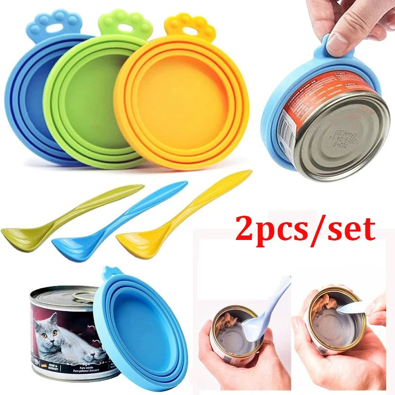2-Pack Reusable Silicone Pet Food Can Covers with Spoon – Airtight Lids for Dog & Cat Cans, Fits 2.5–3.3 in (63–84 mm)