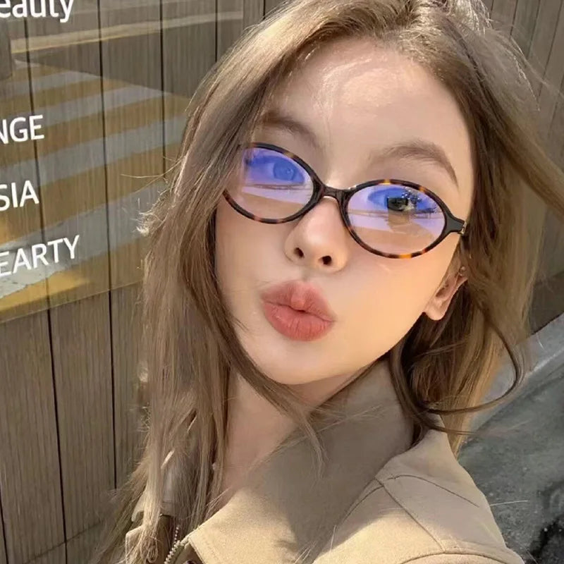 Vintage Small Oval Sunglasses Retro Leopard Frame UV400 Blue Light Blocking Lenses for Women & Men