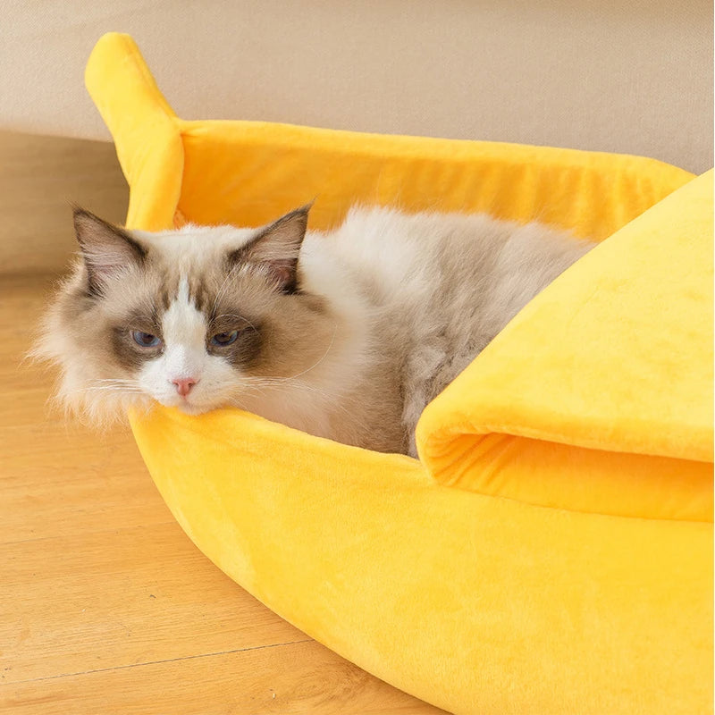 Banana-Shaped Plush Pet Bed – Cozy Cat & Small Dog House, Small (40×12×19 cm / 15.7×4.7×7.5 in) & Medium (51×14×20 cm / 20.1×5.5×7.9 in) – Yellow, Pink, Beige, Green