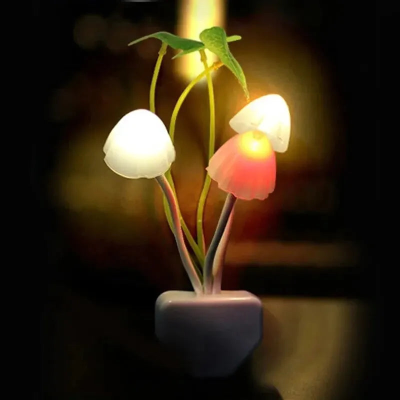 Mushroom LED Night Light with Light Sensor – Color-Changing Plug-In Lamp (EU & US Plug)
