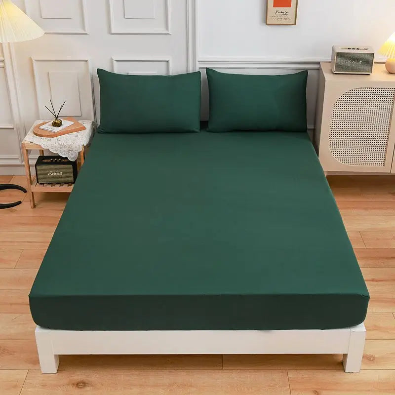 3-Piece Queen Size Polyester Bedding Set - Fitted Sheet, Pillowcases & Elastic Mattress Cover