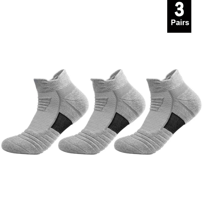 Anti-Slip Cotton Sports Socks for Men & Women – Breathable, Odor-Resistant Soccer & Basketball Low Tube Socks, Fits EU 39–45