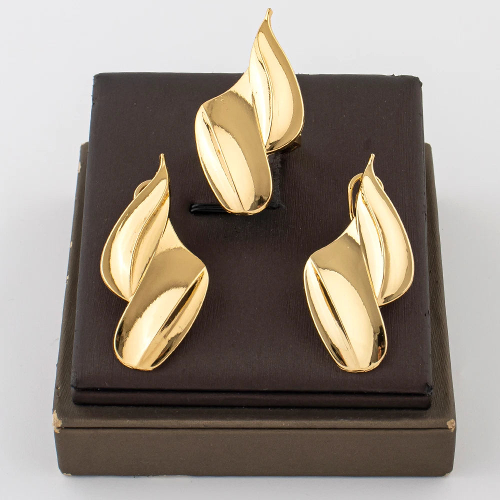 18K Gold-Plated Twisted Leaf Earrings & Ring Set